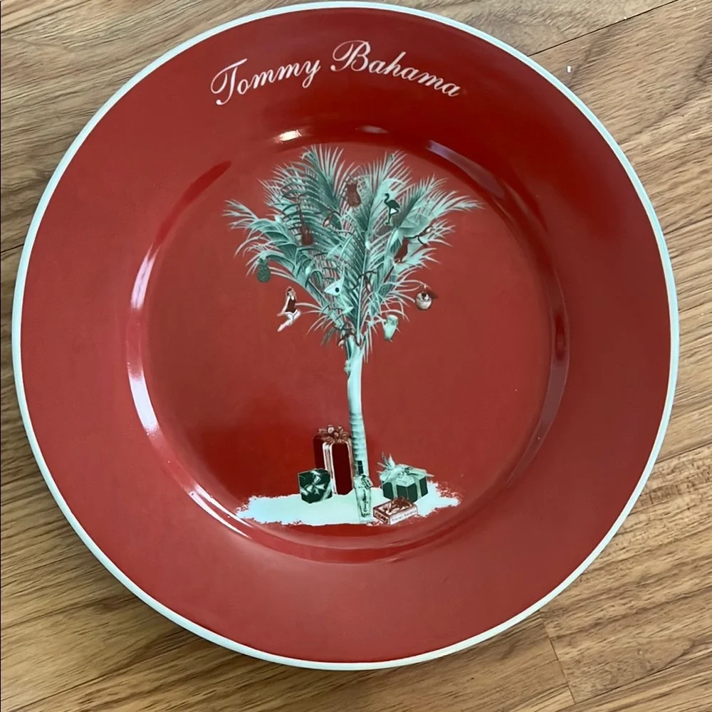 Tommy Bahama Christmas Holiday 2010 - 2 Cocktail Plates Palm Design